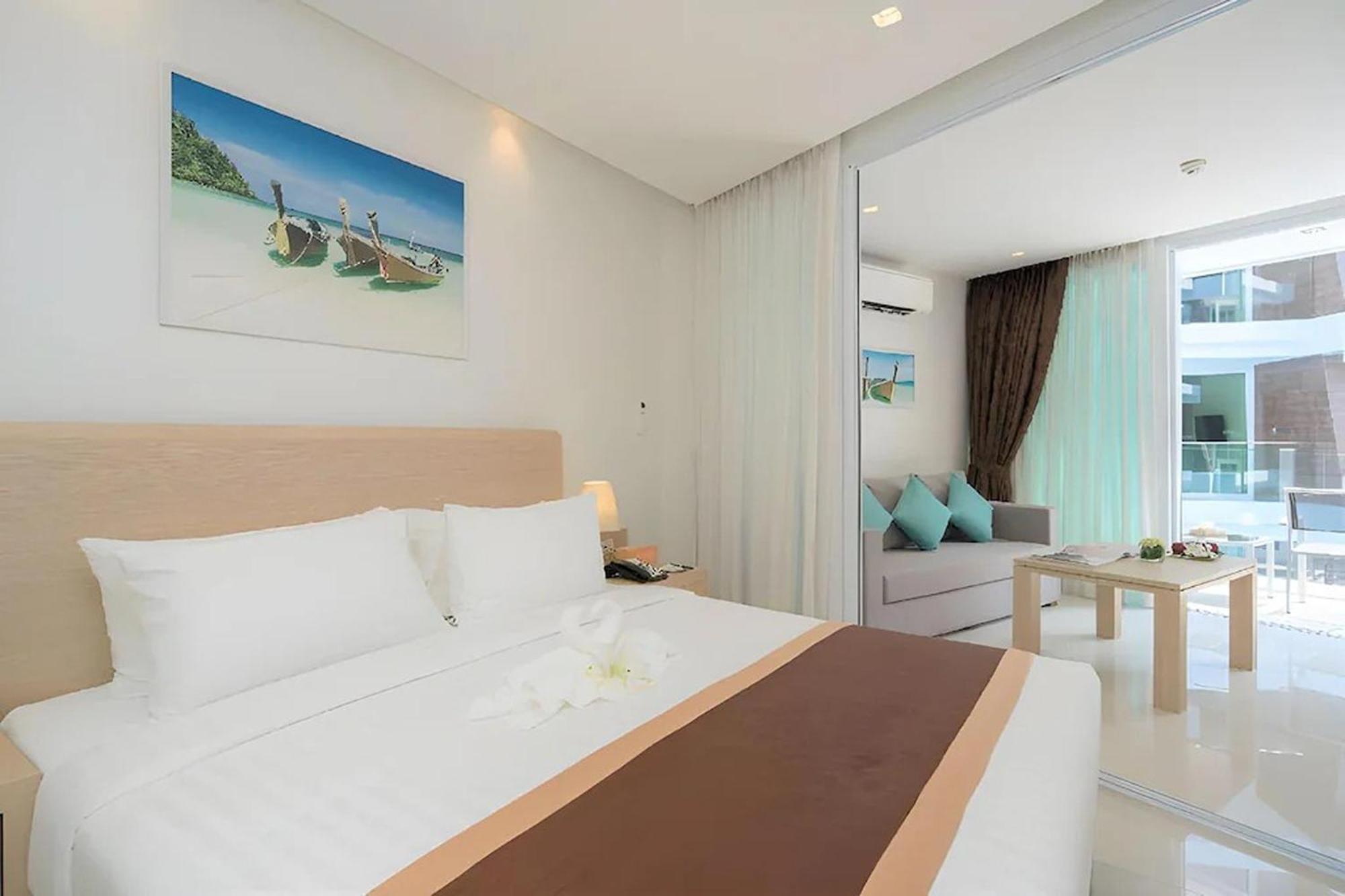 The Beachfront Hotel Phuket Rawai Екстер'єр фото