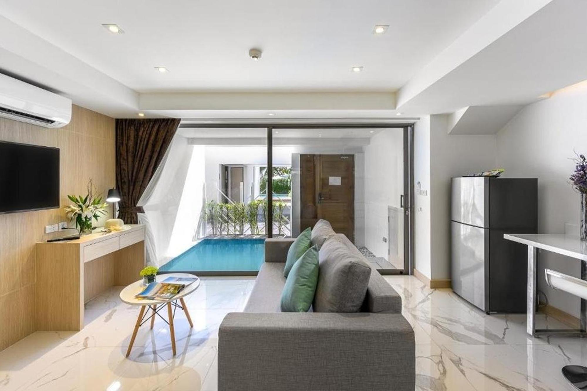 The Beachfront Hotel Phuket Rawai Екстер'єр фото