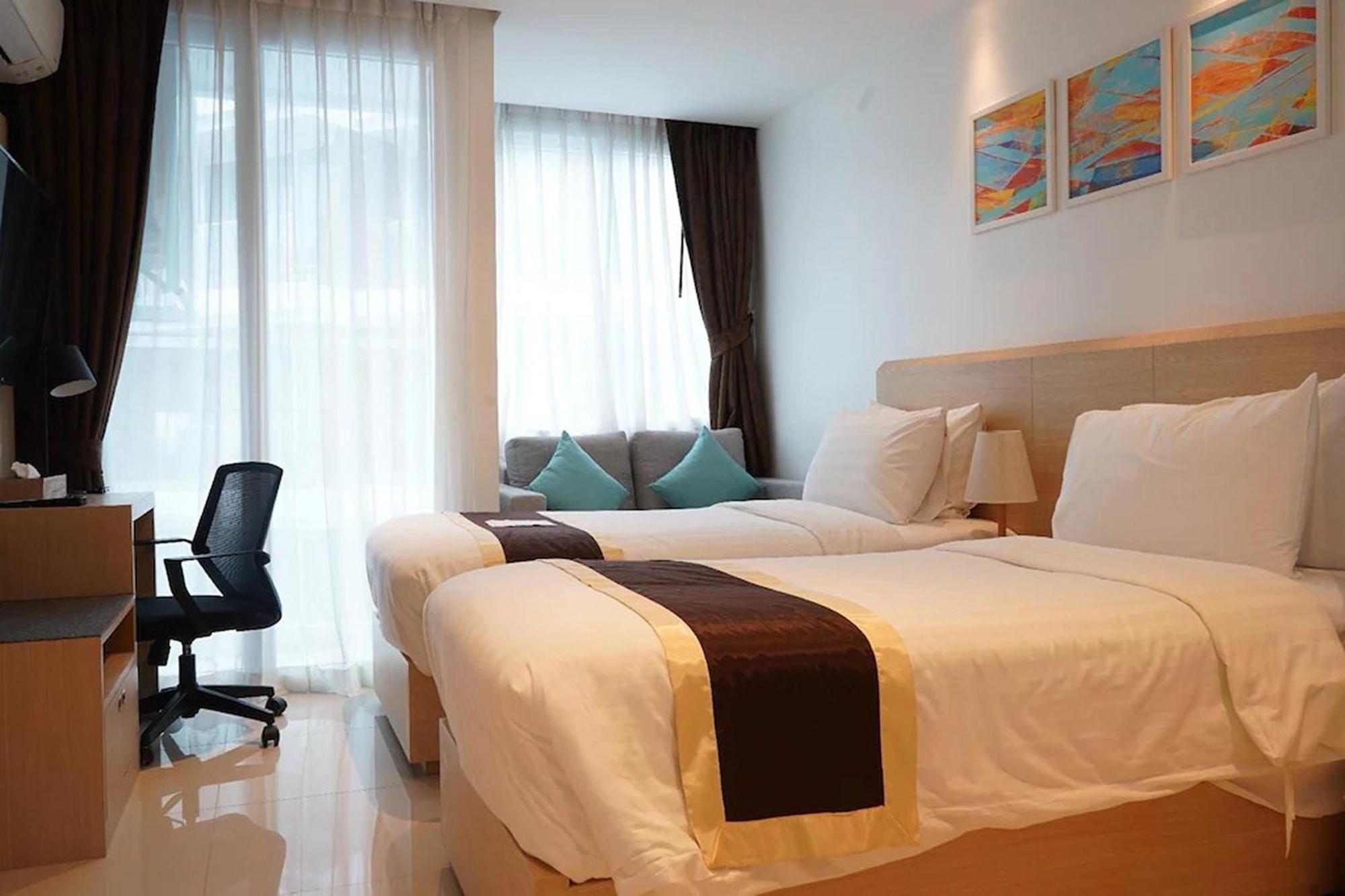 The Beachfront Hotel Phuket Rawai Екстер'єр фото