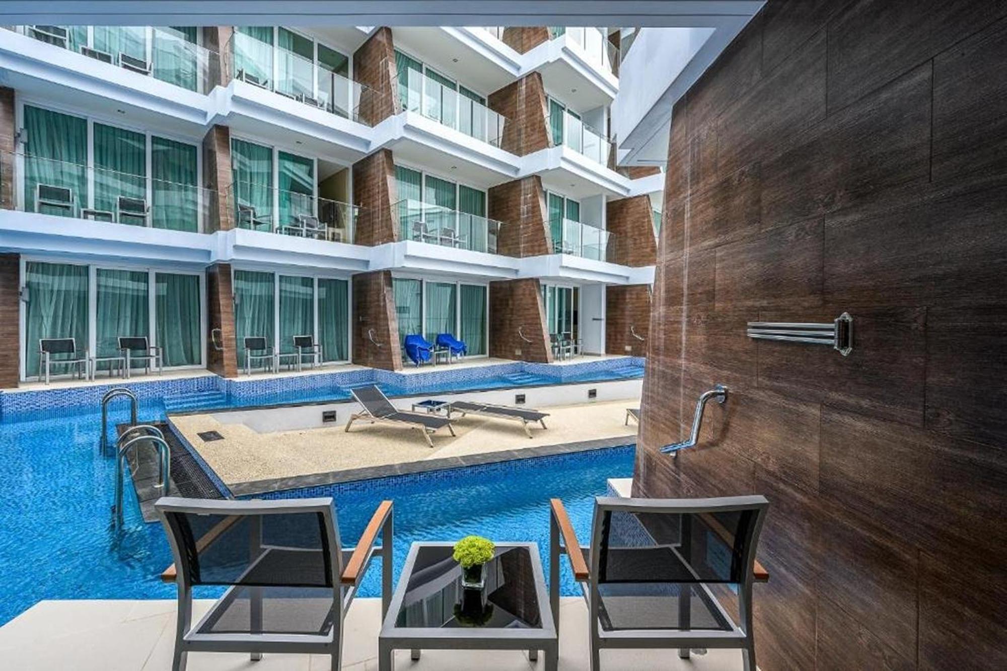 The Beachfront Hotel Phuket Rawai Екстер'єр фото