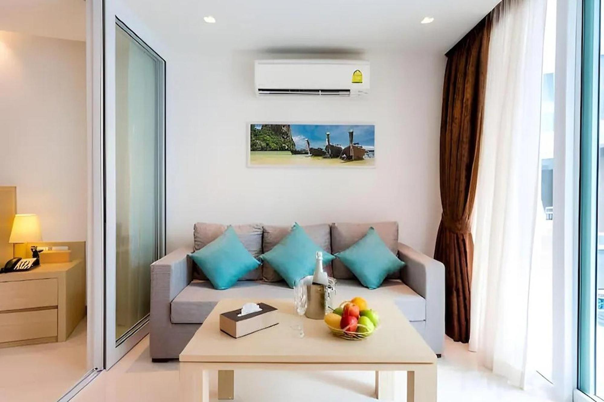 The Beachfront Hotel Phuket Rawai Екстер'єр фото
